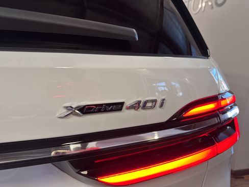 Used 2024 BMW X7 xDrive40i image 25