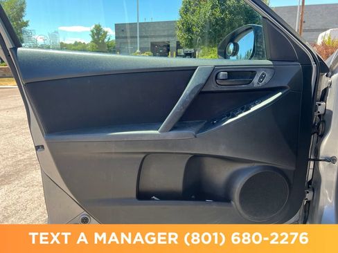 Used 2011 MAZDA MAZDA3 i Sport FWD image 11