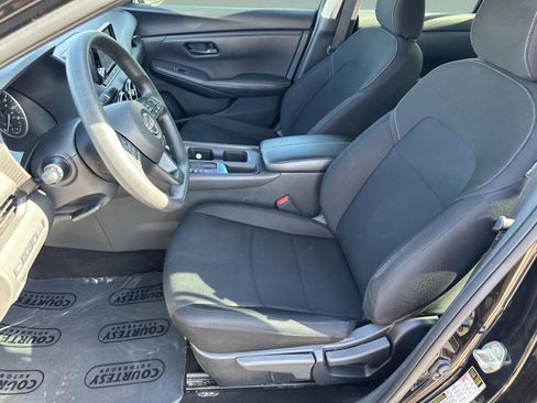 Certified 2025 Nissan Sentra S FWD image 19