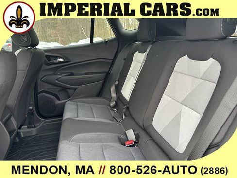 New 2026 Chevrolet Trax RS w/ Sunroof Package FWD image 15