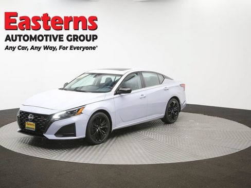 Used 2023 Nissan Altima 2.5 SR w/ SR Premium Package FWD image 57