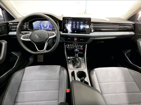 New 2026 Volkswagen Jetta SE image 7