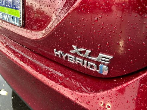 Used 2020 Toyota Camry XLE w/ Driver Assist Package image 31