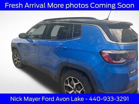 Used 2025 Jeep Compass Limited AWD/4WD image 4