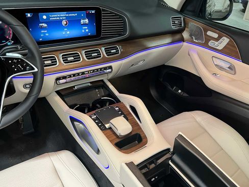 New 2026 Mercedes-Benz GLE 450 4MATIC image 32