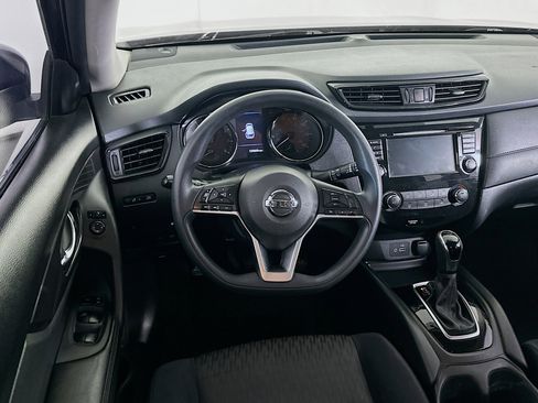 Used 2018 Nissan Rogue S image 17