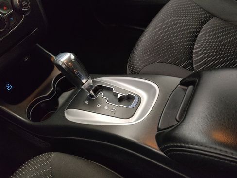 Used 2018 Dodge Journey SE w/ Connectivity Group FWD image 26