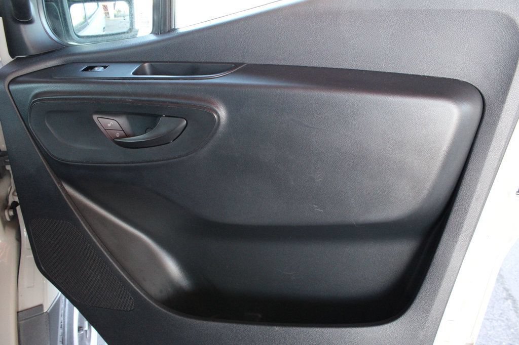 Used 2022 Mercedes-Benz Sprinter 2500 image 13