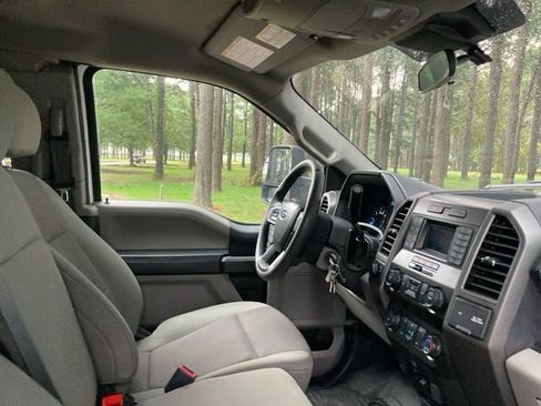 Used 2022 Ford F250 XL w/ Power Equipment Group image 20