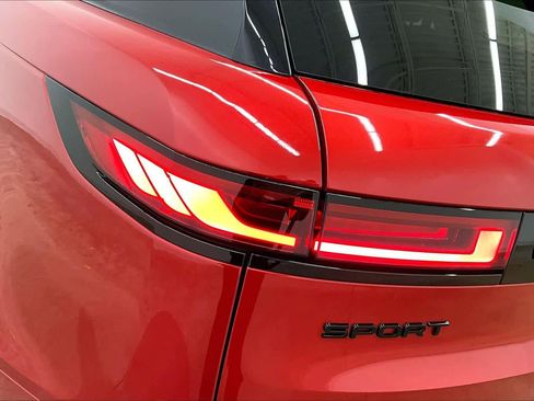 Used 2023 Land Rover Range Rover Sport SE image 29