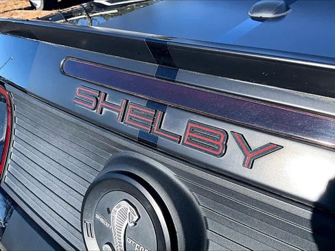 Used 2013 Ford Mustang GT Premium image 27