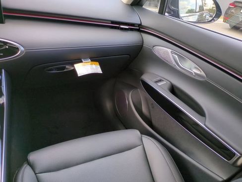 Certified 2026 Genesis GV70 2.5T AWD/4WD image 16