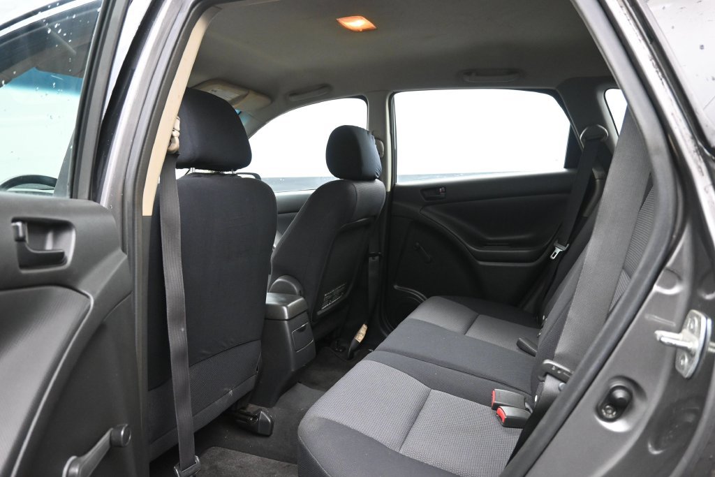 Used 2008 Pontiac Vibe FWD image 18