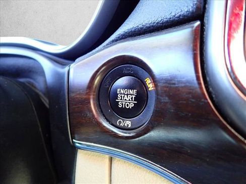 Used 2018 Jeep Grand Cherokee Limited w/ Luxury Group II image 26