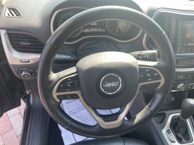 Used 2016 Jeep Cherokee Limited FWD image 15