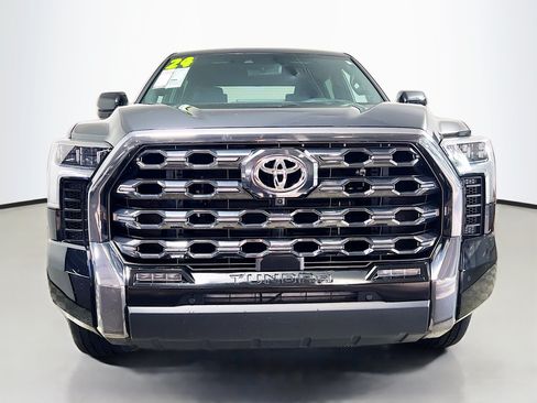 Used 2024 Toyota Tundra Platinum AWD/4WD image 11