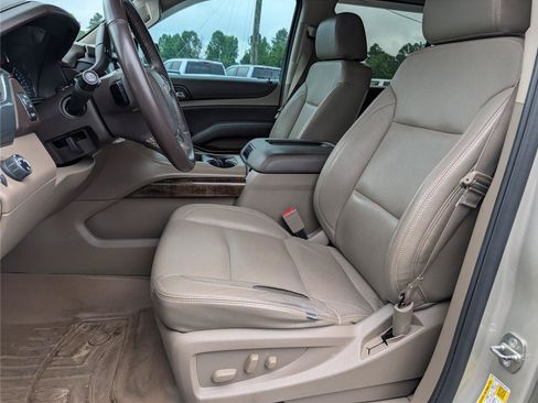 Used 2016 Chevrolet Tahoe LS w/ Enhanced Driver Alert Package RWD image 10