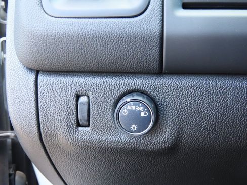 Used 2020 Chevrolet Colorado LT image 27