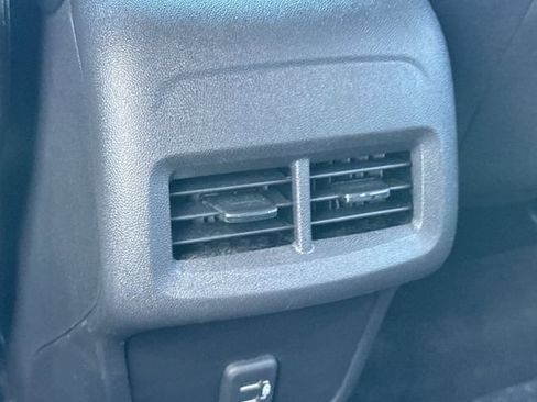 Used 2024 Chevrolet Equinox LT AWD/4WD image 42
