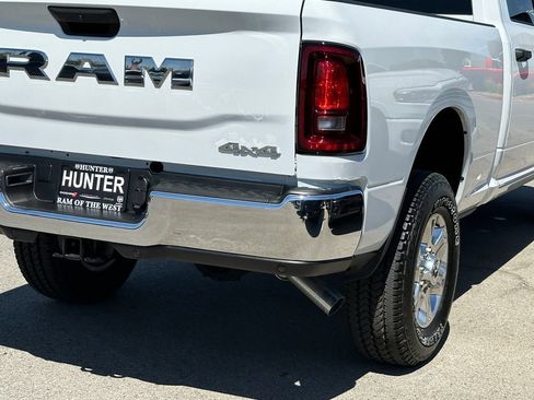 New 2026 RAM 2500 Big Horn AWD/4WD image 7