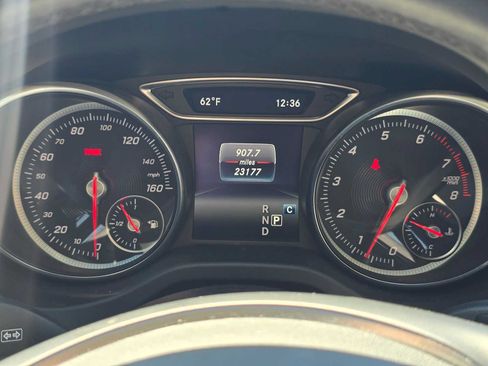 Used 2020 Mercedes-Benz GLA 250 4MATIC image 25