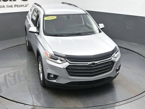 Used 2020 Chevrolet Traverse LT image 48