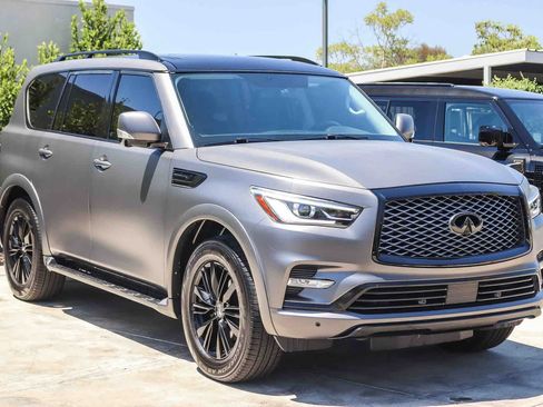 Used 2018 INFINITI QX80 2WD image 3