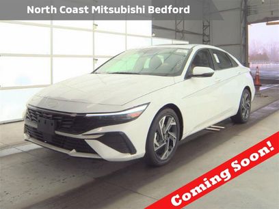 Used 2025 Hyundai Elantra Limited