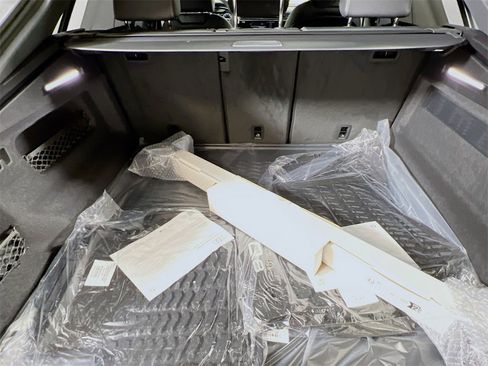 New 2026 Audi Q8 Premium Plus image 23