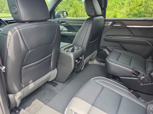 Used 2024 GMC Acadia Denali w/ Super Cruise Package AWD/4WD image 12