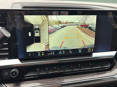 Used 2024 Chevrolet Silverado 2500 LTZ w/ LTZ Premium Package image 27