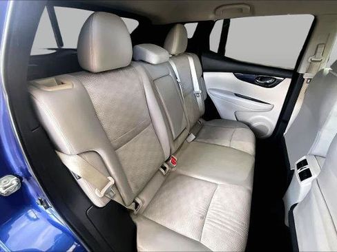Certified 2020 Nissan Rogue Sport SV FWD image 20