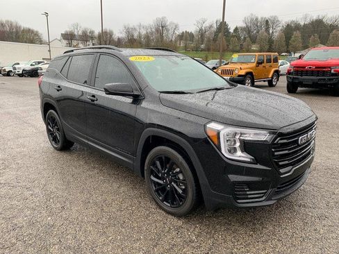 Certified 2023 GMC Terrain SLE w/ Elevation Edition AWD/4WD image 9