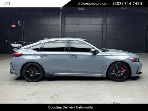 Used 2023 Honda Civic Type R image 7