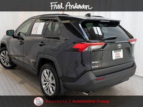 Used 2024 Toyota RAV4 XLE Premium FWD image 3