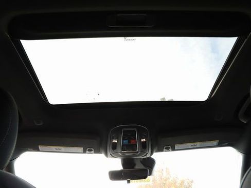 New 2025 Jeep Grand Cherokee Laredo X w/ Luxury Tech Group I AWD/4WD image 18
