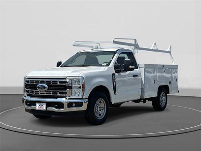 New 2025 Ford F350 XL w/ XL Chrome Package