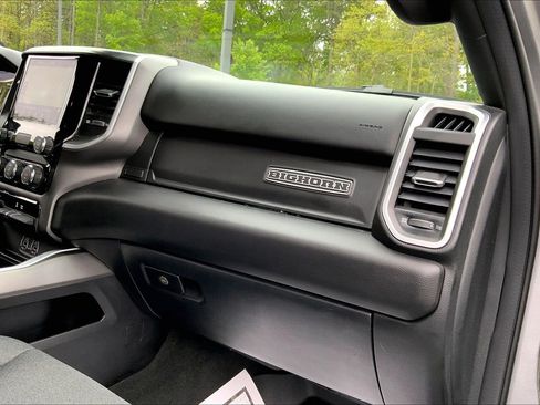 Used 2021 RAM 1500 Big Horn AWD/4WD image 18