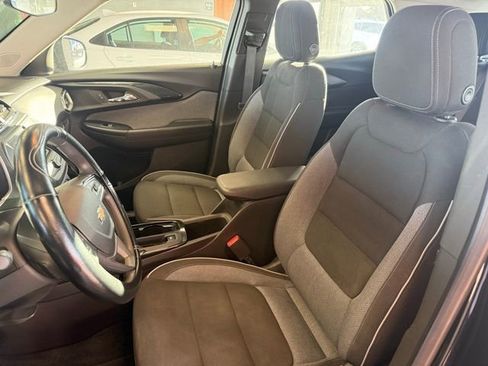 Used 2023 Chevrolet TrailBlazer LS image 6