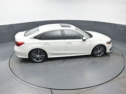 Used 2024 Honda Civic Touring image 38