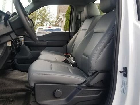 New 2025 Ford F550 2WD Regular Cab Super Duty image 19