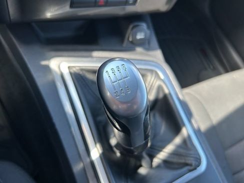 Used 2009 Dodge Challenger R/T RWD image 2