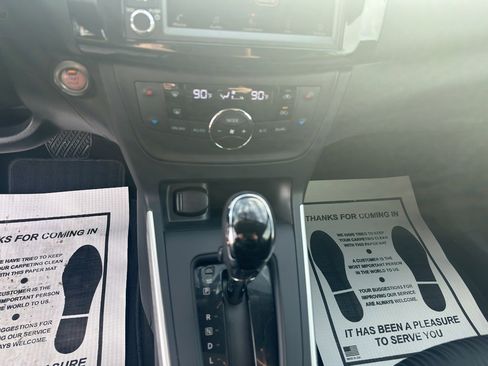 Used 2019 Nissan Sentra SV image 11