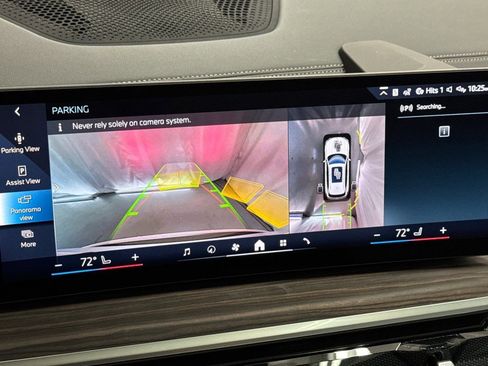 New 2026 BMW X5 xDrive50e w/ Premium Package image 25