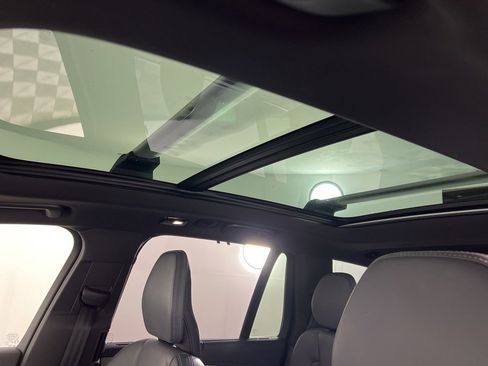 Used 2024 Volvo XC90 B6 Ultimate w/ Protection Package Premier image 22