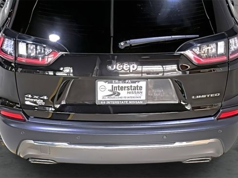 Used 2020 Jeep Cherokee Limited image 11