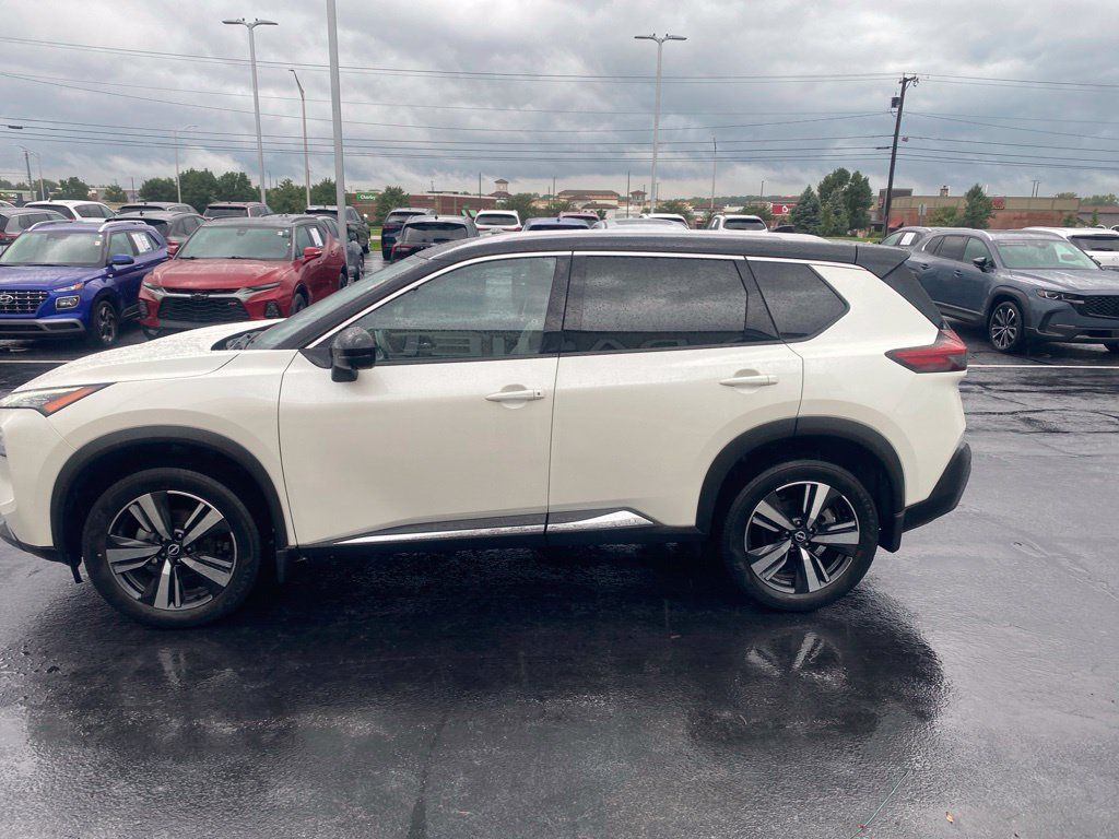 Used 2023 Nissan Rogue SL AWD/4WD image 4