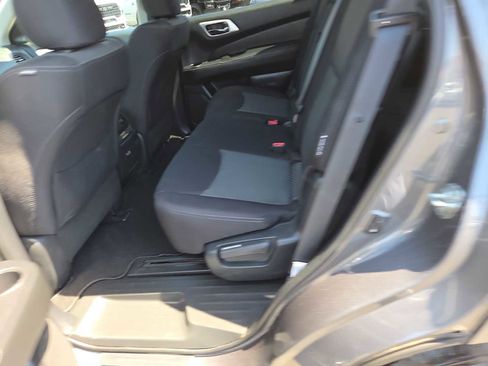 Used 2020 Nissan Pathfinder S AWD/4WD image 21