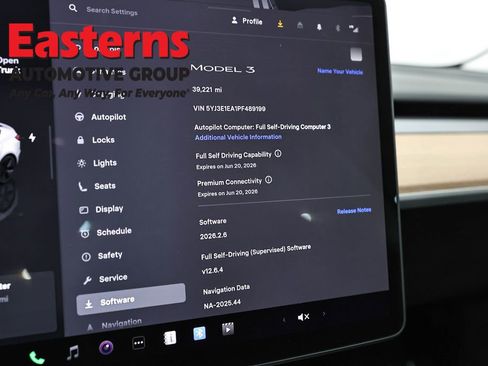 Used 2023 Tesla Model 3 Standard Range image 16