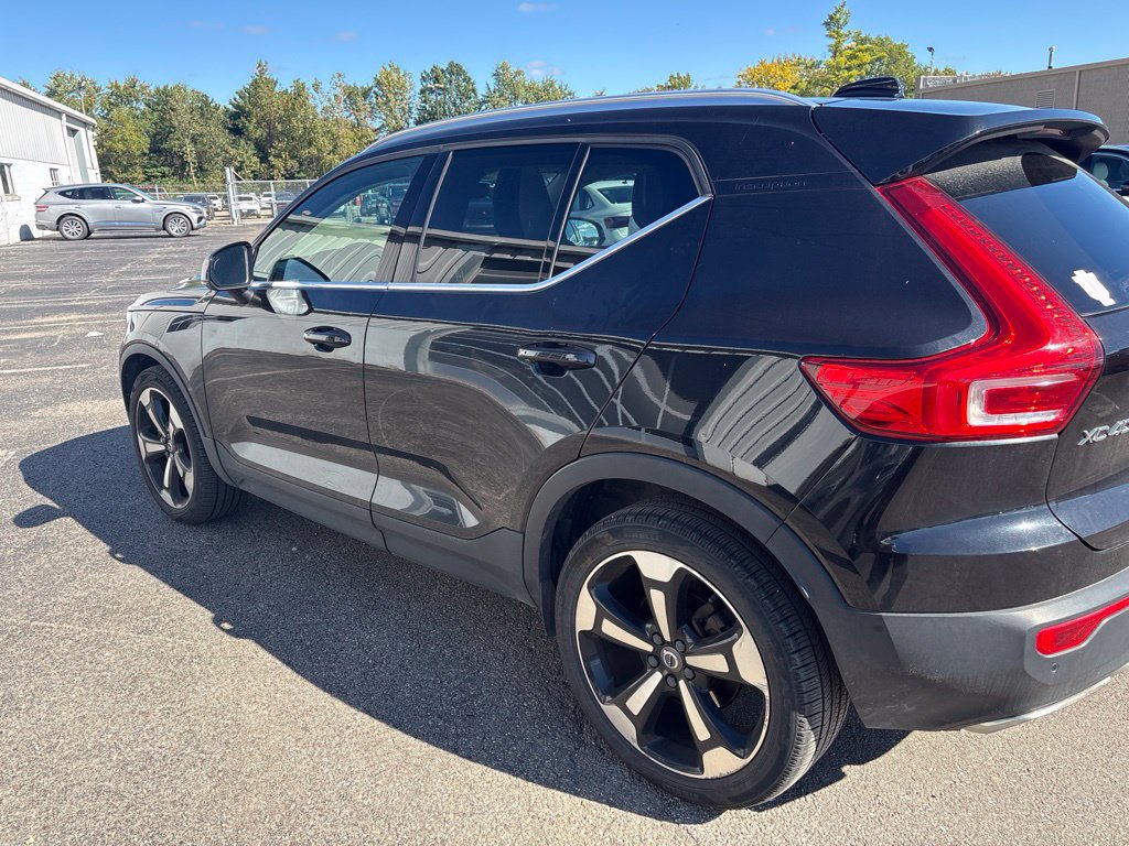 Used 2019 Volvo XC40 T5 Inscription AWD/4WD image 3